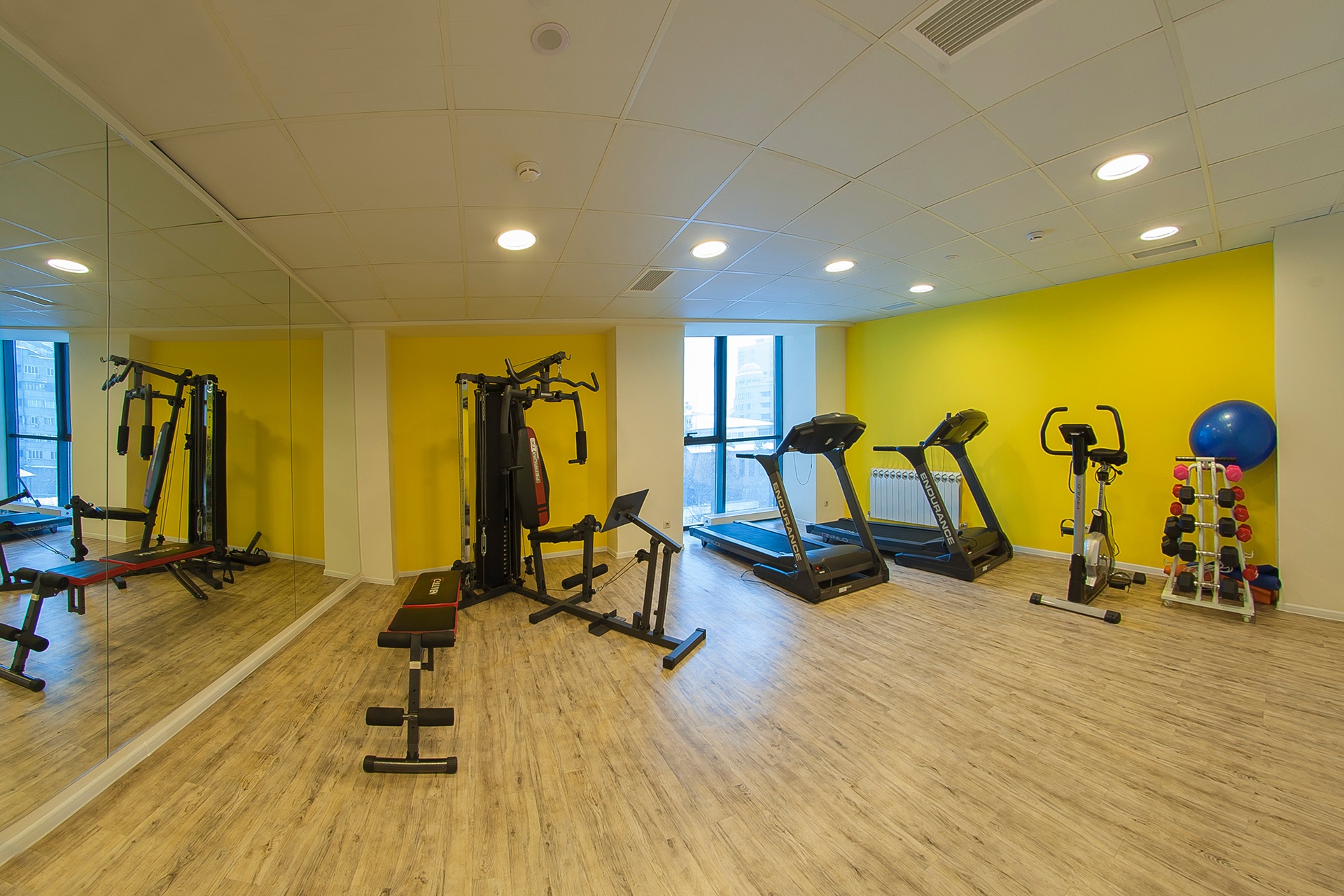 Opera fitness центральная ул 1. Opera Suite Hotel 4*. Opera Suite Hotel.